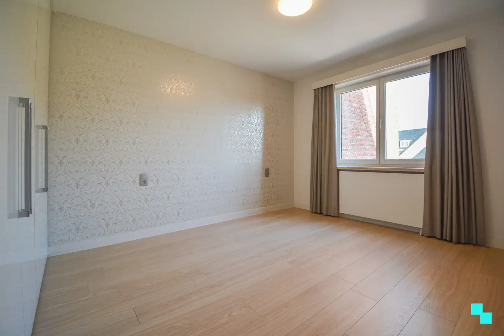 Gerenoveerd 3-slaapkamer appartement te Roeselare foto 19