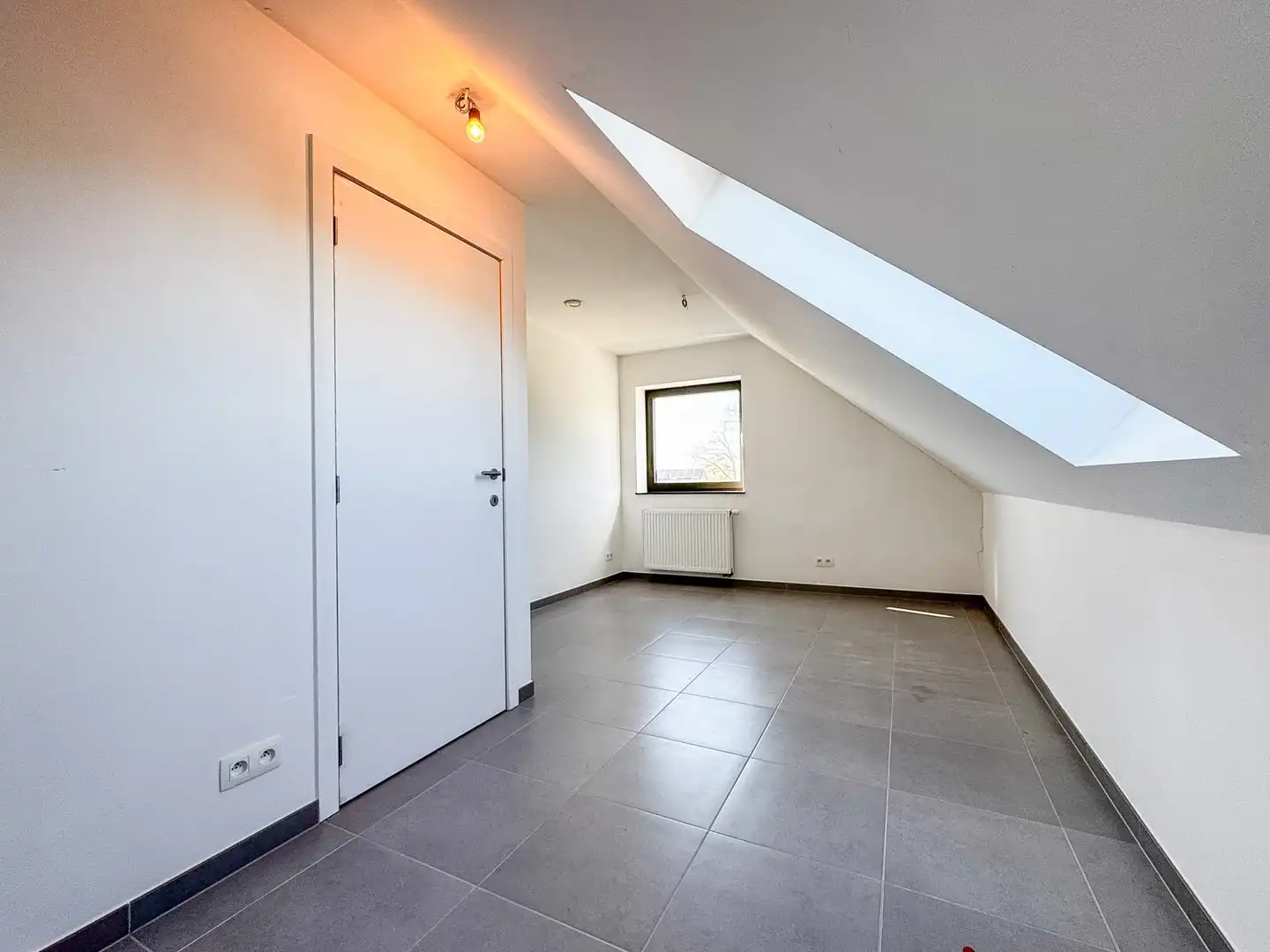 Ruime gezinswoning met 4 slaapkamers, zonnepanelen en gunstig EPC foto 13