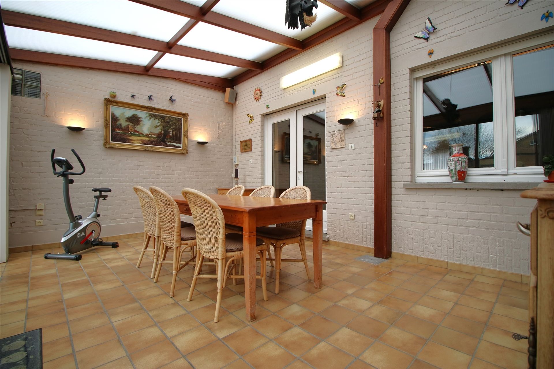 Ruime woning met garage, 4 slpk & tuin foto 11