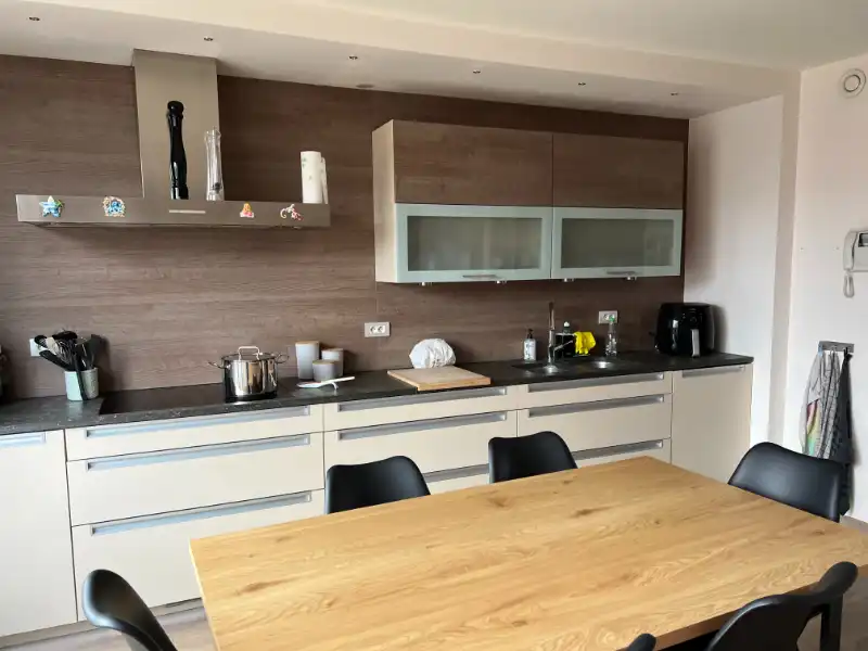 Ruim, instapklaar 3 slpk appartement (160m2)! centrum Deinze foto 4