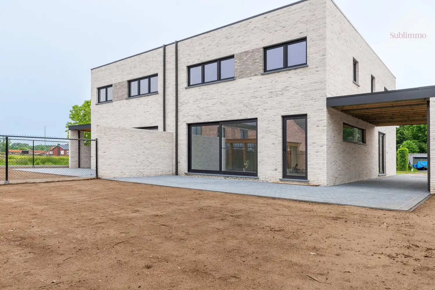 Instapklare nieuwbouwwoning met 4 slaapkamers op een perceel van 343 m² foto 22