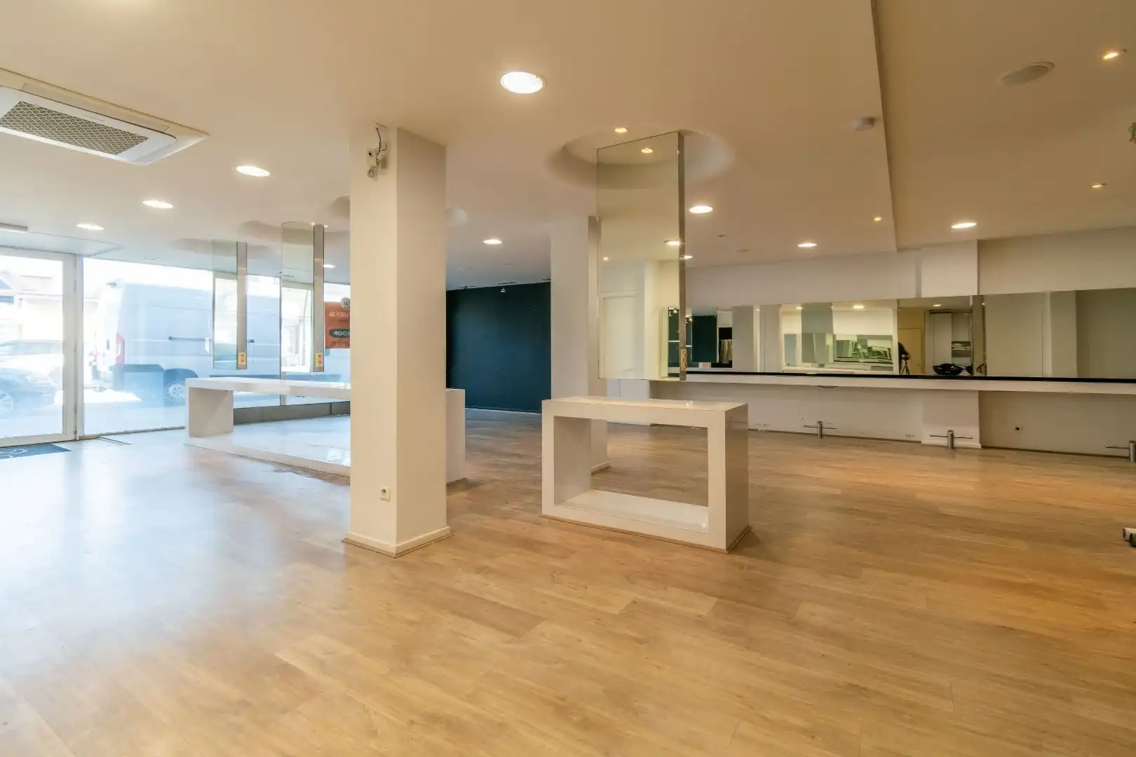 ZEER RUIM DUPLEX KANTOOR-EN/OF COMM. RUIMTE (261m²) ! foto 7