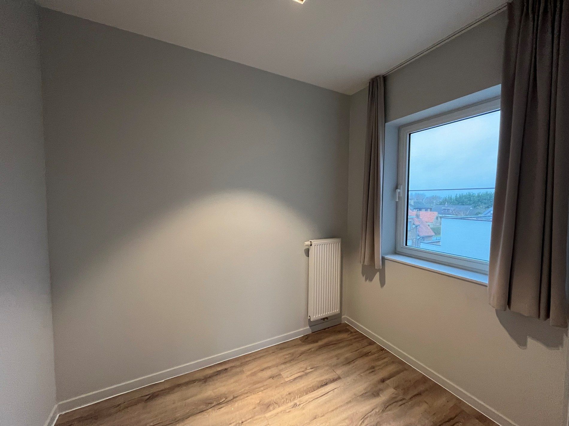 Ruime serviceflat met 2 slaapkamers te koop foto 9