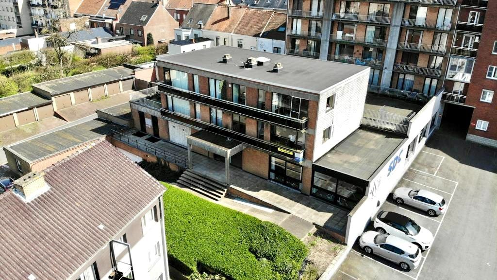 Ruim en lichtrijk 2-slaapkamerappartement te Harelbeke te koop! foto 17