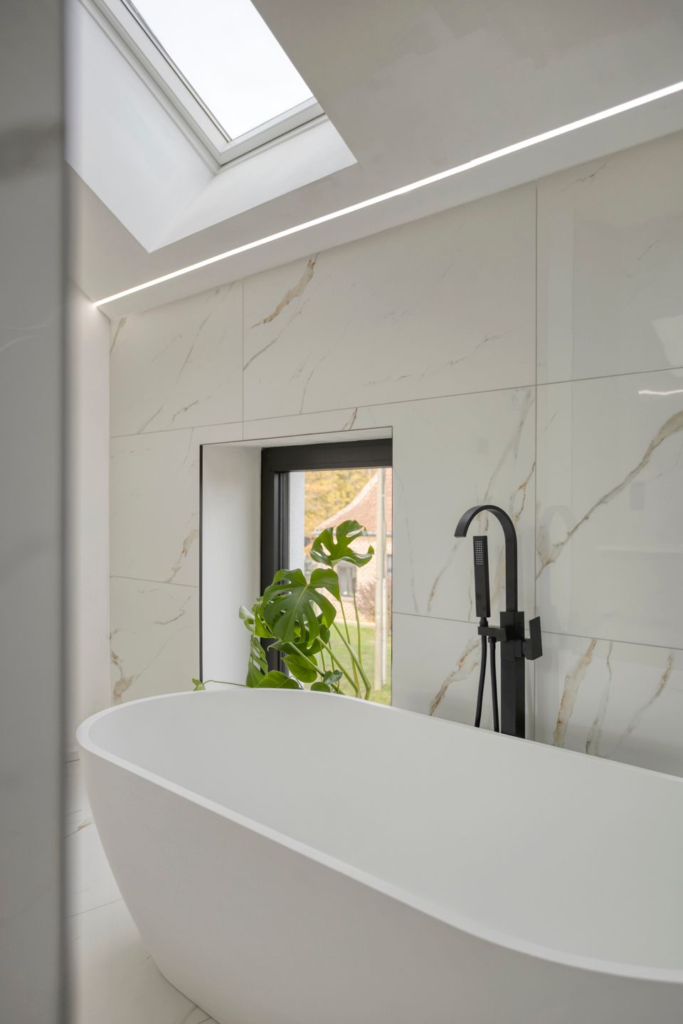 Moderne, energiezuinige woning met luxe afwerking foto 16