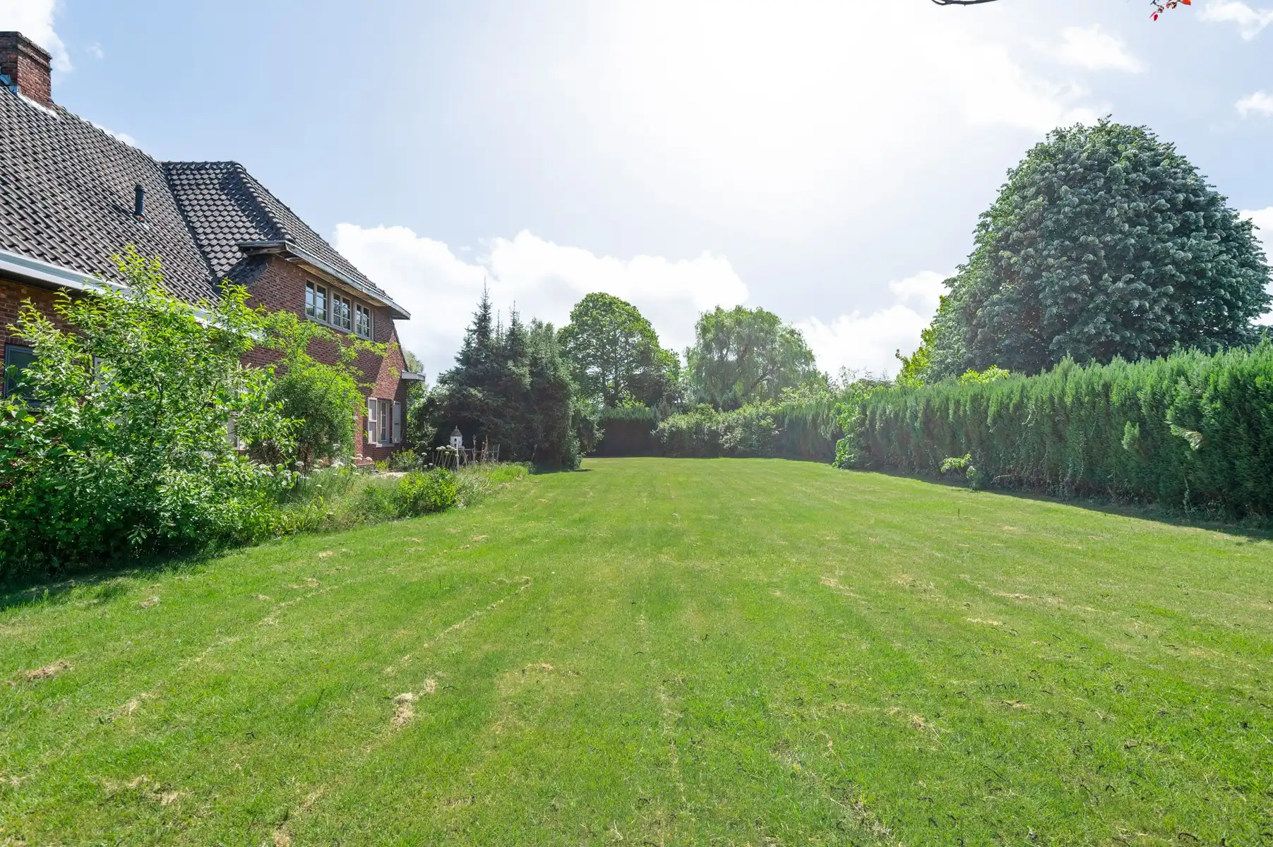 Hoevevilla op uniek perceel met veel potentieel foto 3