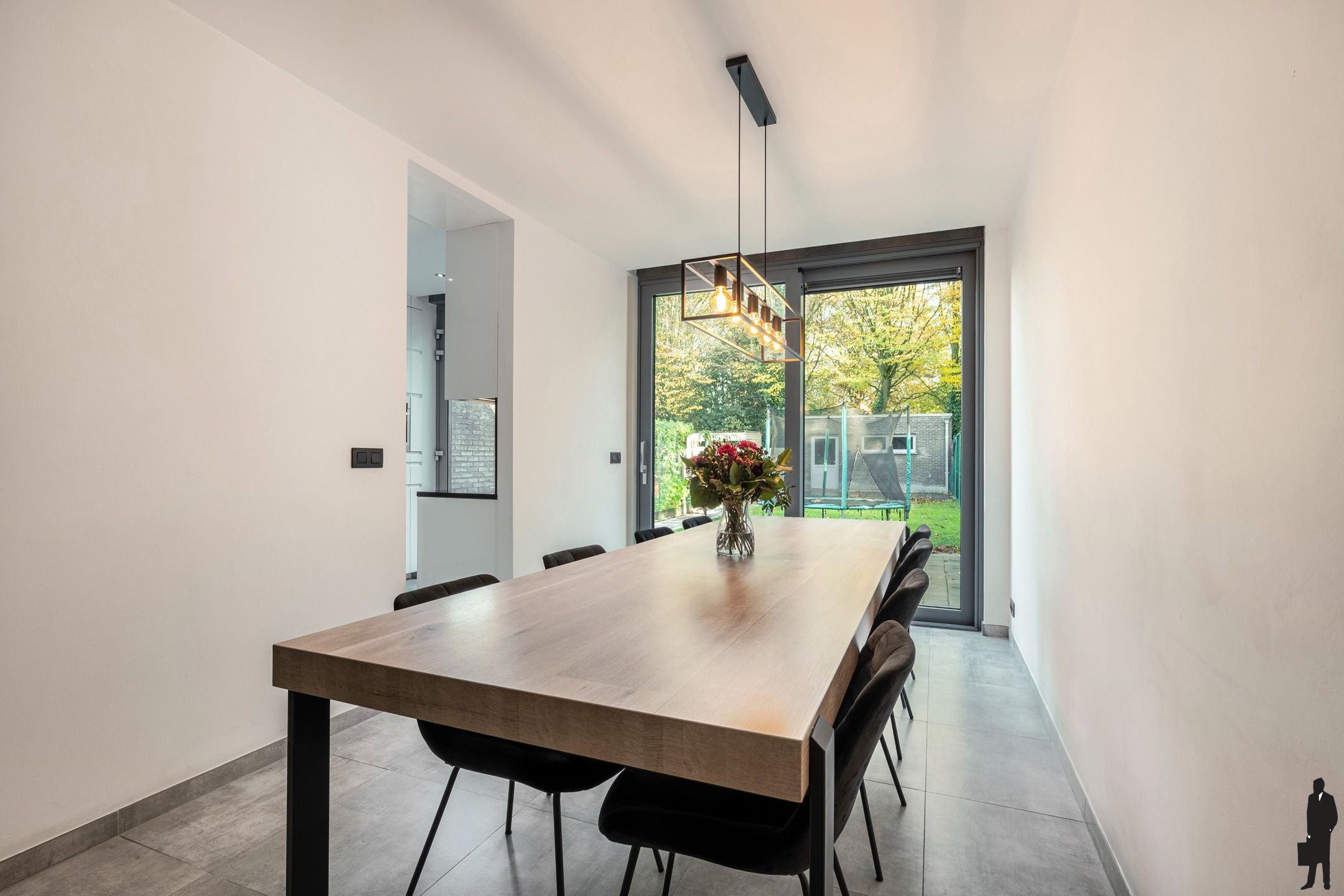 Welgelegen energiezuinige woning met 5 slpks en 2 badks foto 4