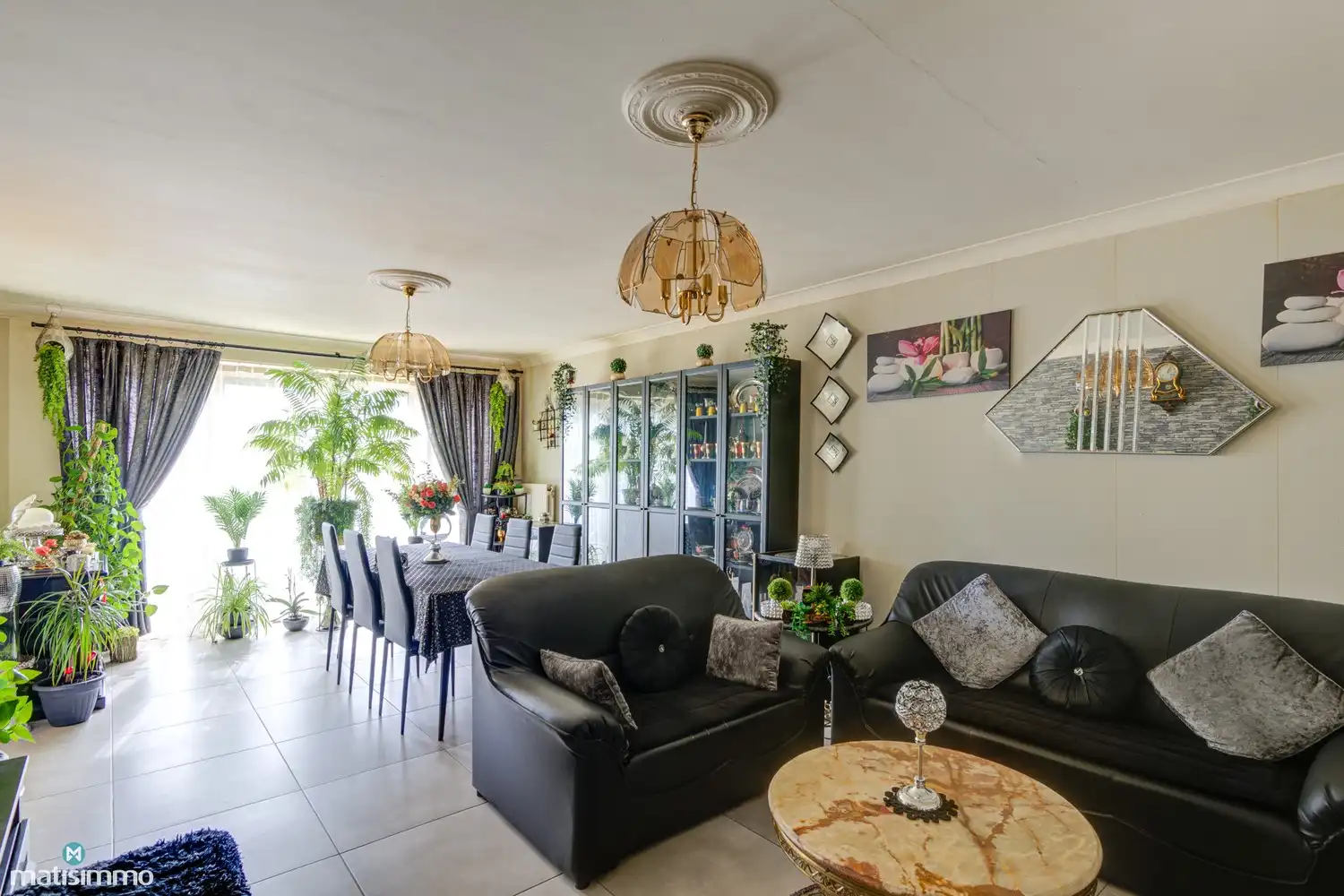 GOED ONDERHOUDEN APPARTEMENT MET GARAGE, KELDER EN RUIM ZUIDWESTGEORIËNTEERD TERRAS IN BILZEN foto 3