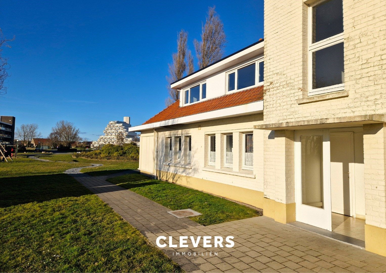 Hoofdfoto van de publicatie: Vakantie app. met 2 kamers in groene omgeving.........domicilie (hoofdverblijf) niet mogelijk. 