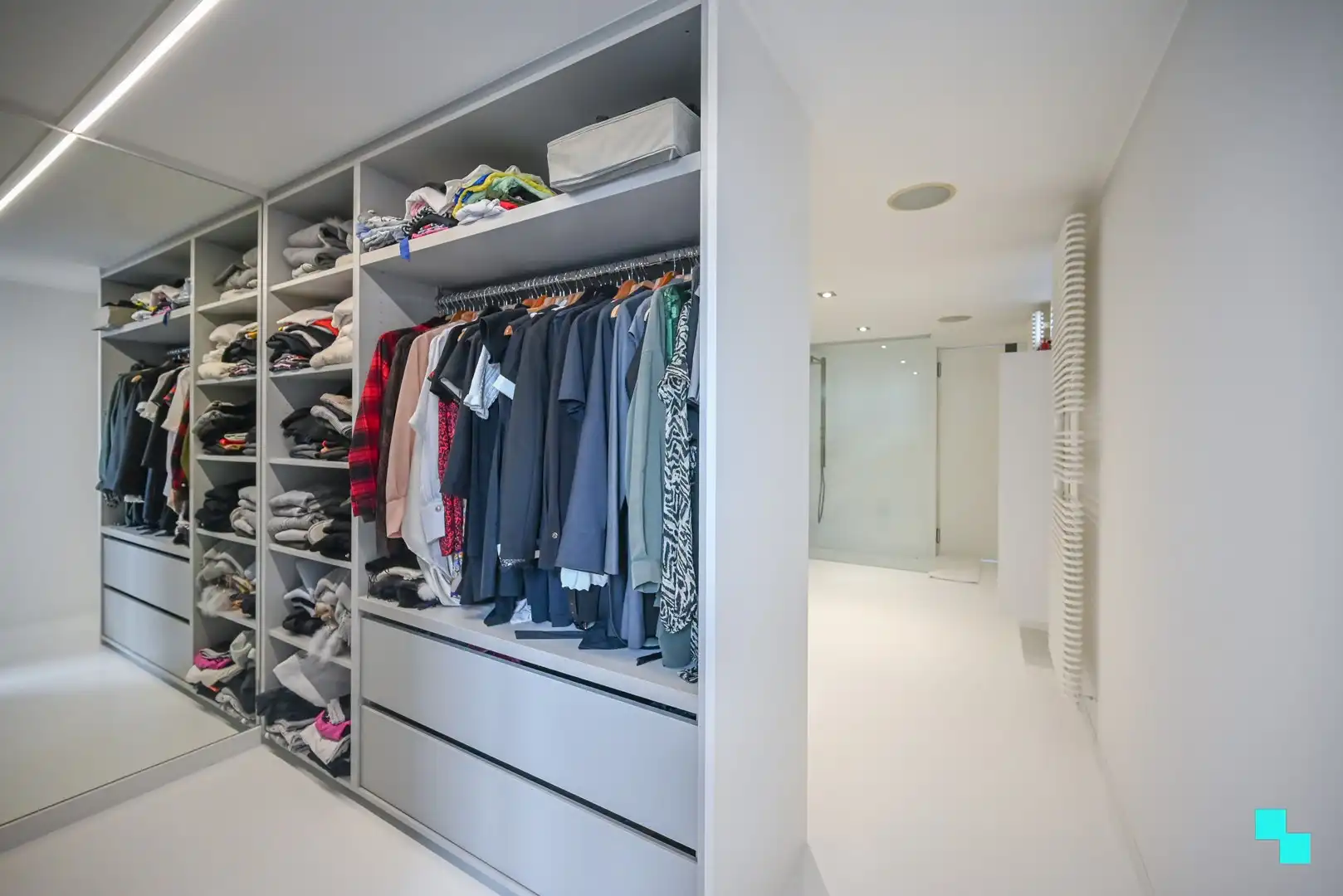 Exclusieve loft langs het water in Kortrijk! foto 11