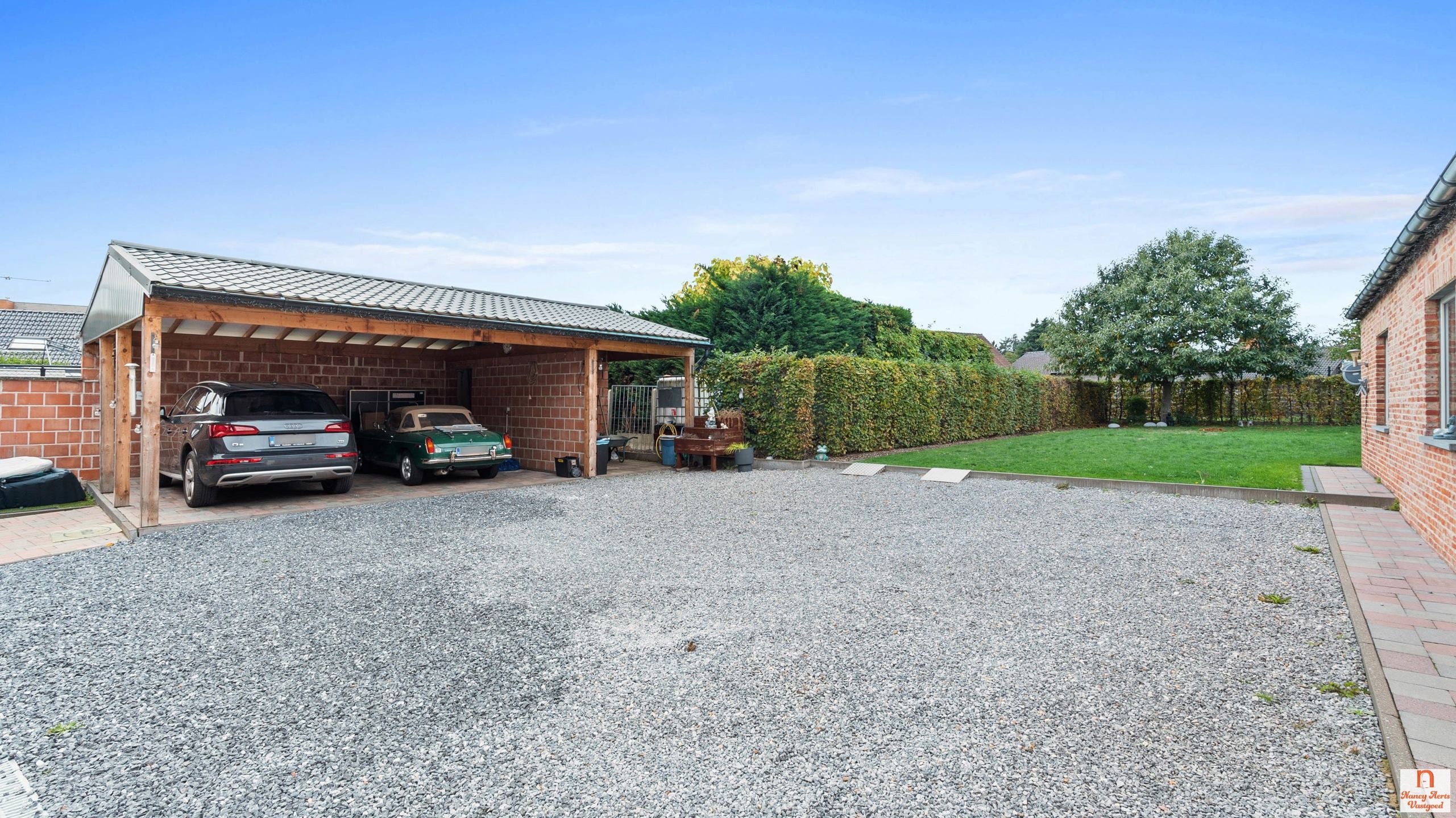 Authentieke woning met moderne toets en hedendaags comfort foto 31