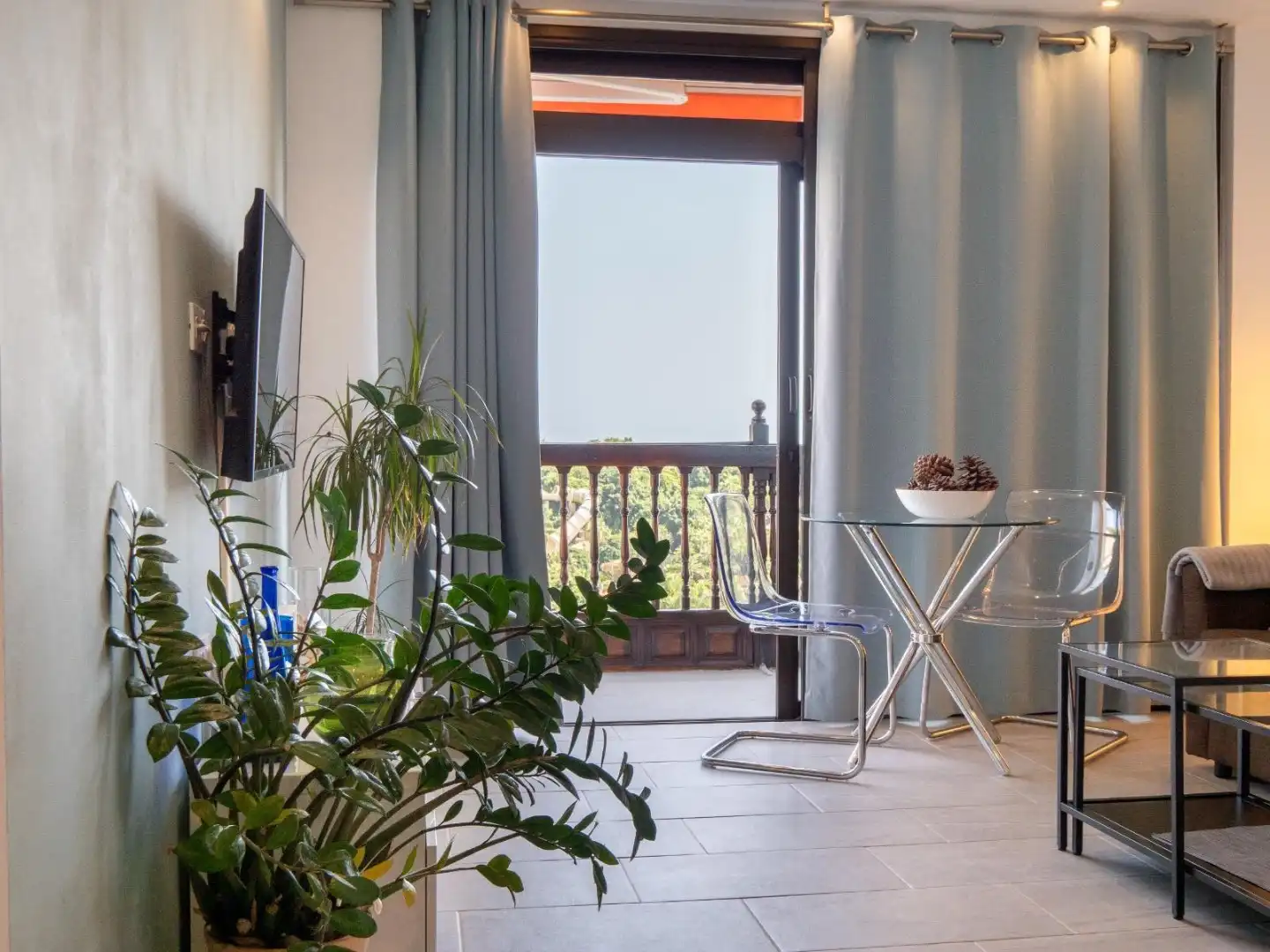 Gerenoveerd Appartement met zeezicht in San Eugenio Alto  foto 2