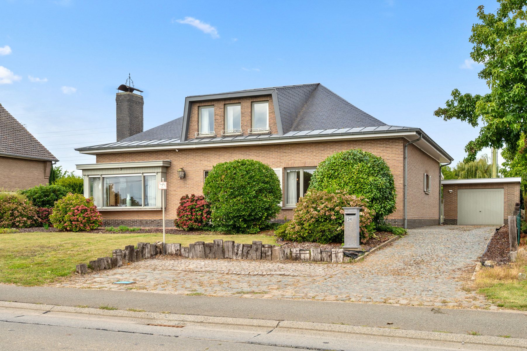 Ruime bungalow met prachtige tuin en talrijke mogelijkheden foto 29