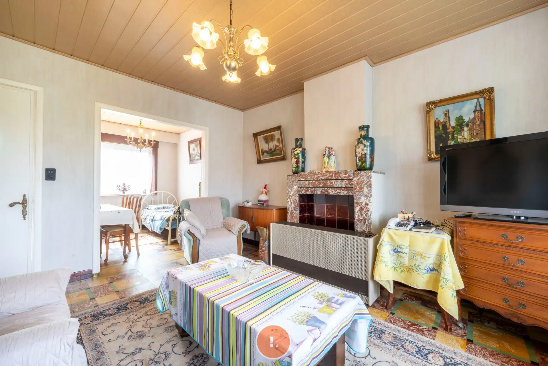 Te renoveren woning met apart bouwperceel op rustige locatie in het groen foto 4