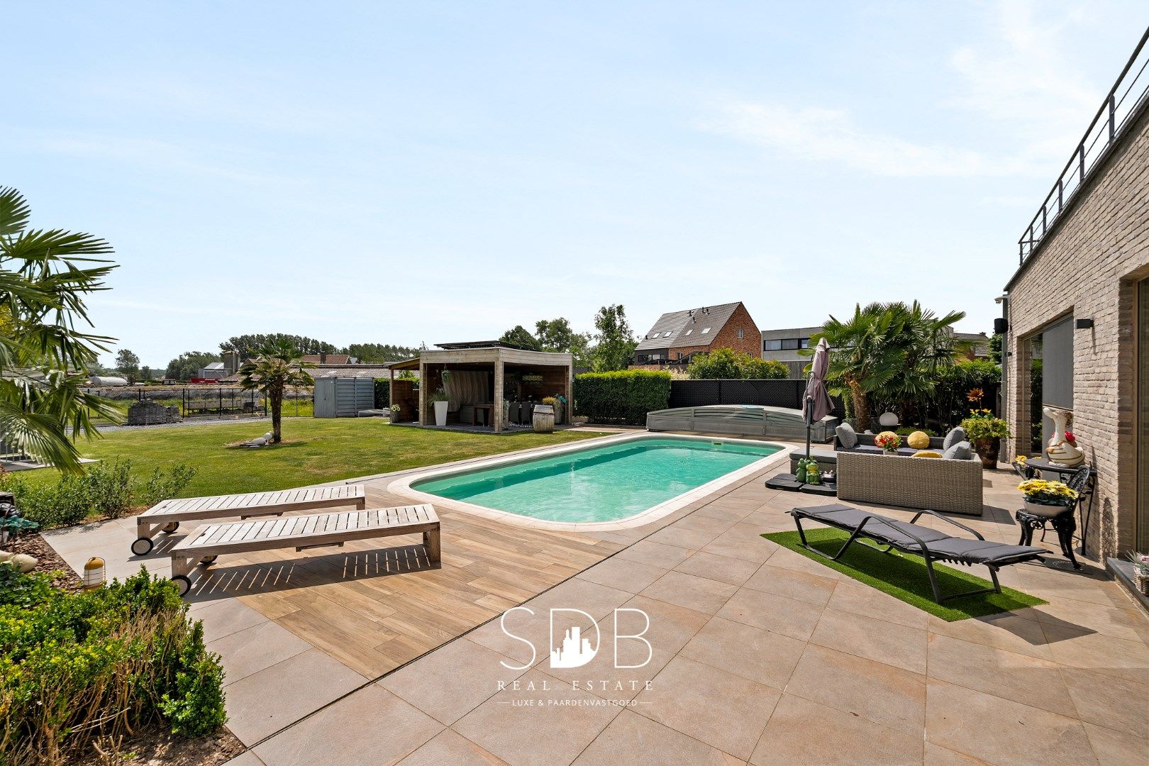 Moderne villa met gezinstuin en zwembad op 1.685m²  foto 27