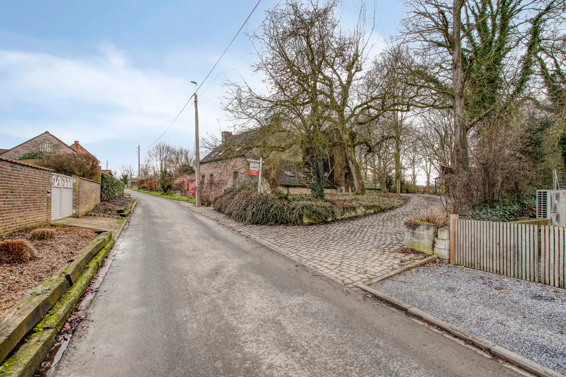 Open bebouwing op 8035 m² met idyllische ligging foto 3