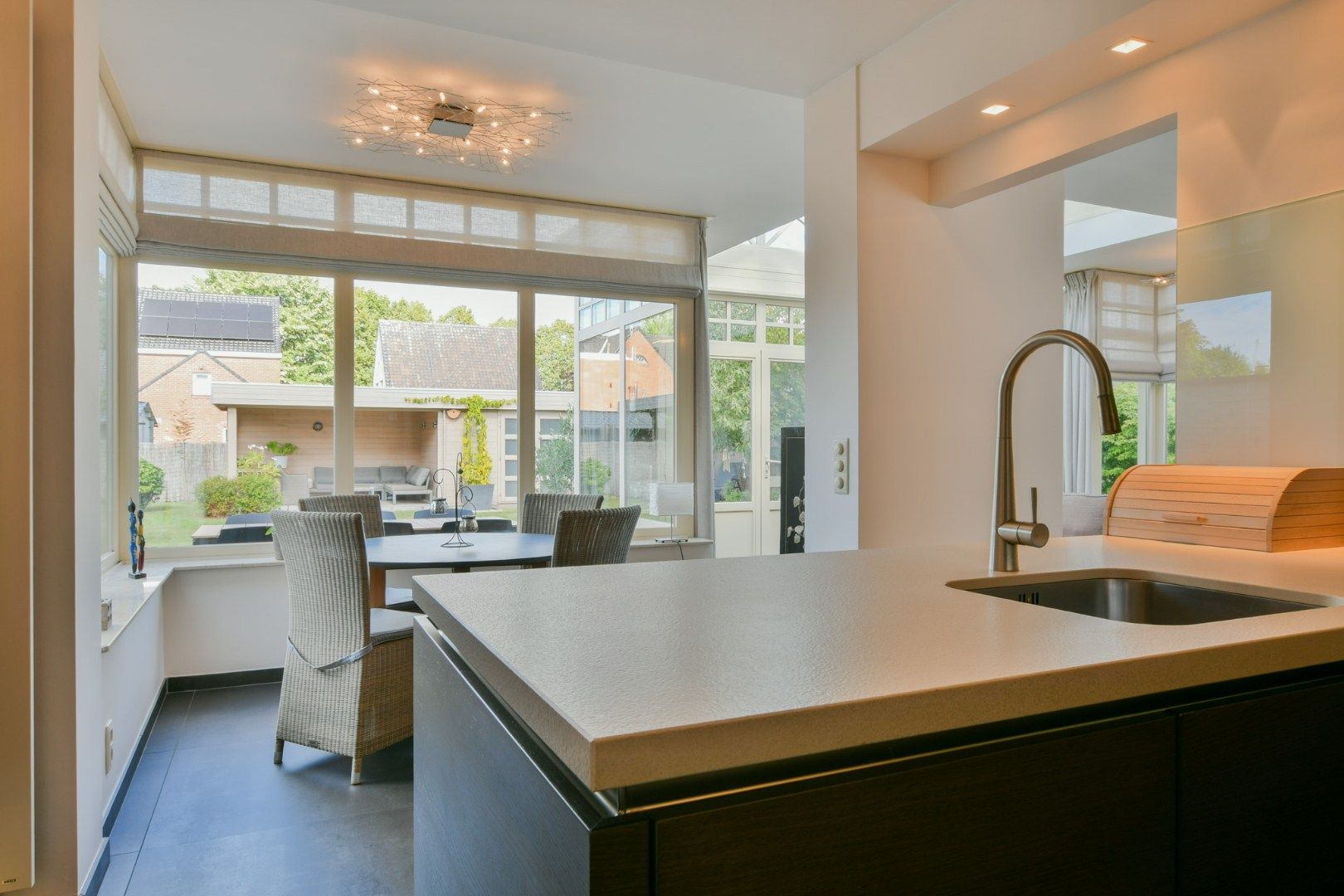 Prachtig onderhouden woning in een residentiële buurt foto 12