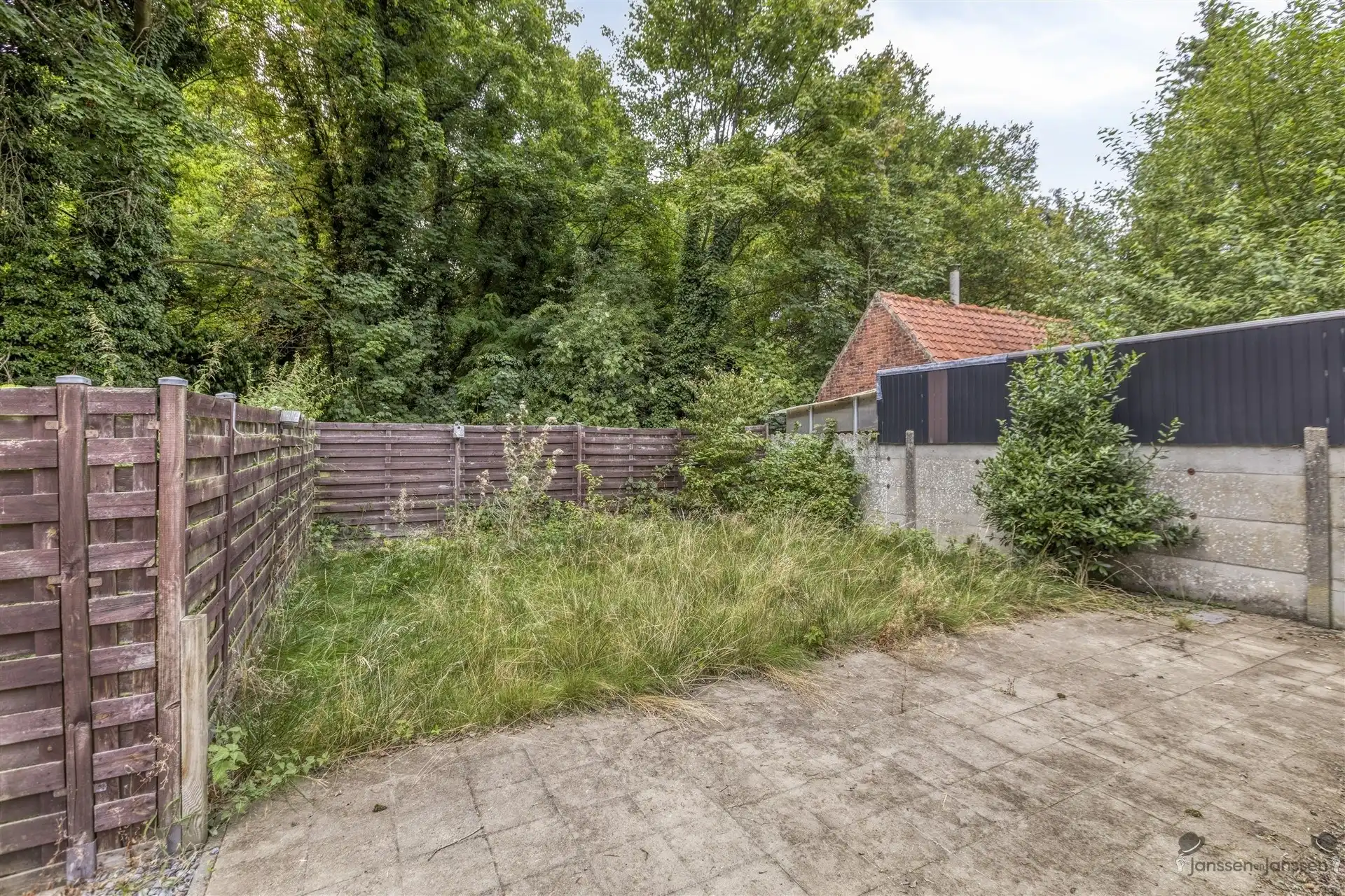 Karaktervolle halfopen bebouwing met potentieel en unieke ligging te Leopoldsburg foto 18