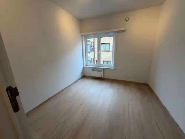 Ruim appartement met 2 slaapkamers en garage foto 9