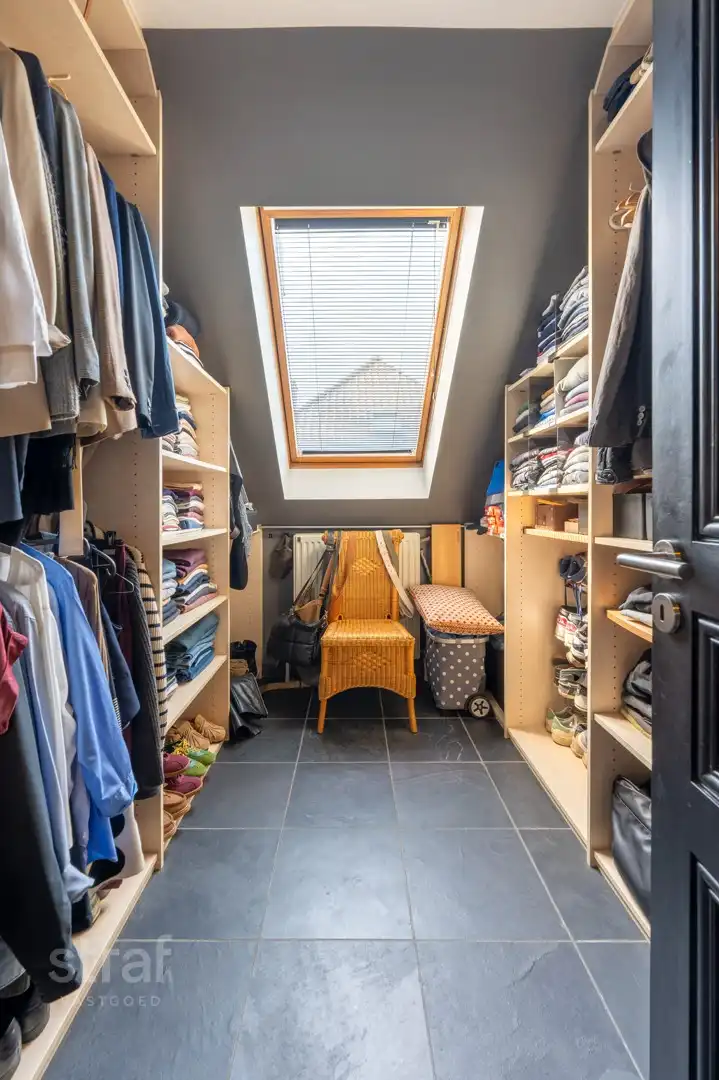 Penthouse met terras en zicht op de kathedraal in hartje Antwerpen foto 17
