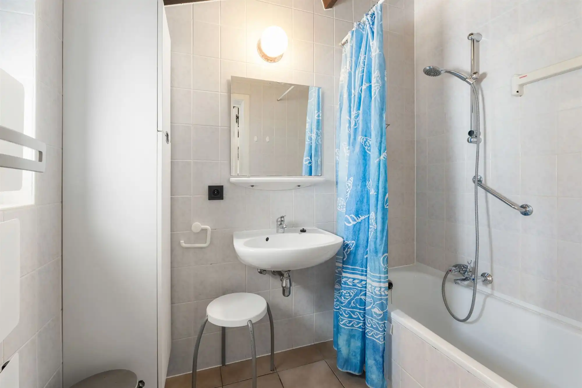 Leuke vakantiewoning met parking in park! foto 15