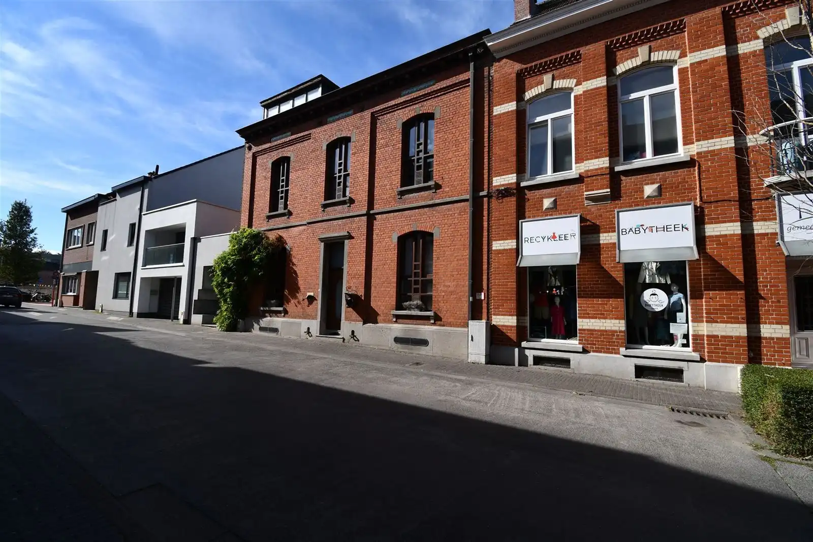 Herenhuis met 6 slaapkamers in het centrum van Lennik   foto 7