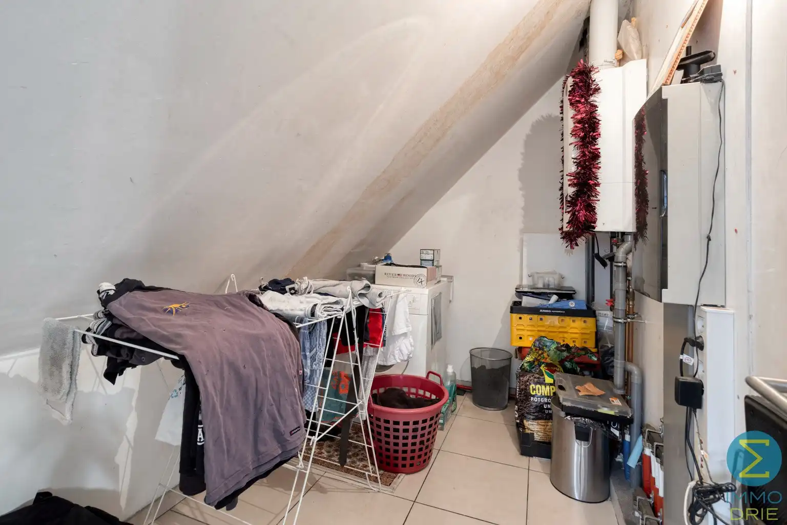 Gezellig dakappartement met 1 slaapkamer, terras en carport. foto 18