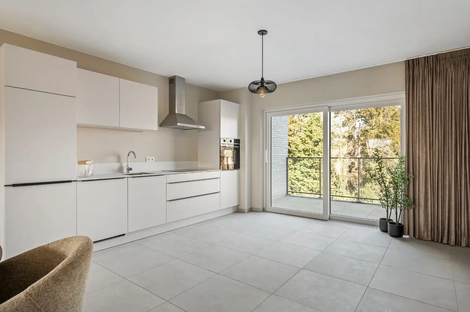 SHOWAPPARTEMENT - LUXE 2 SLAAPKAMERAPPARTEMENT MET TERRAS TE KOMEN  foto 14