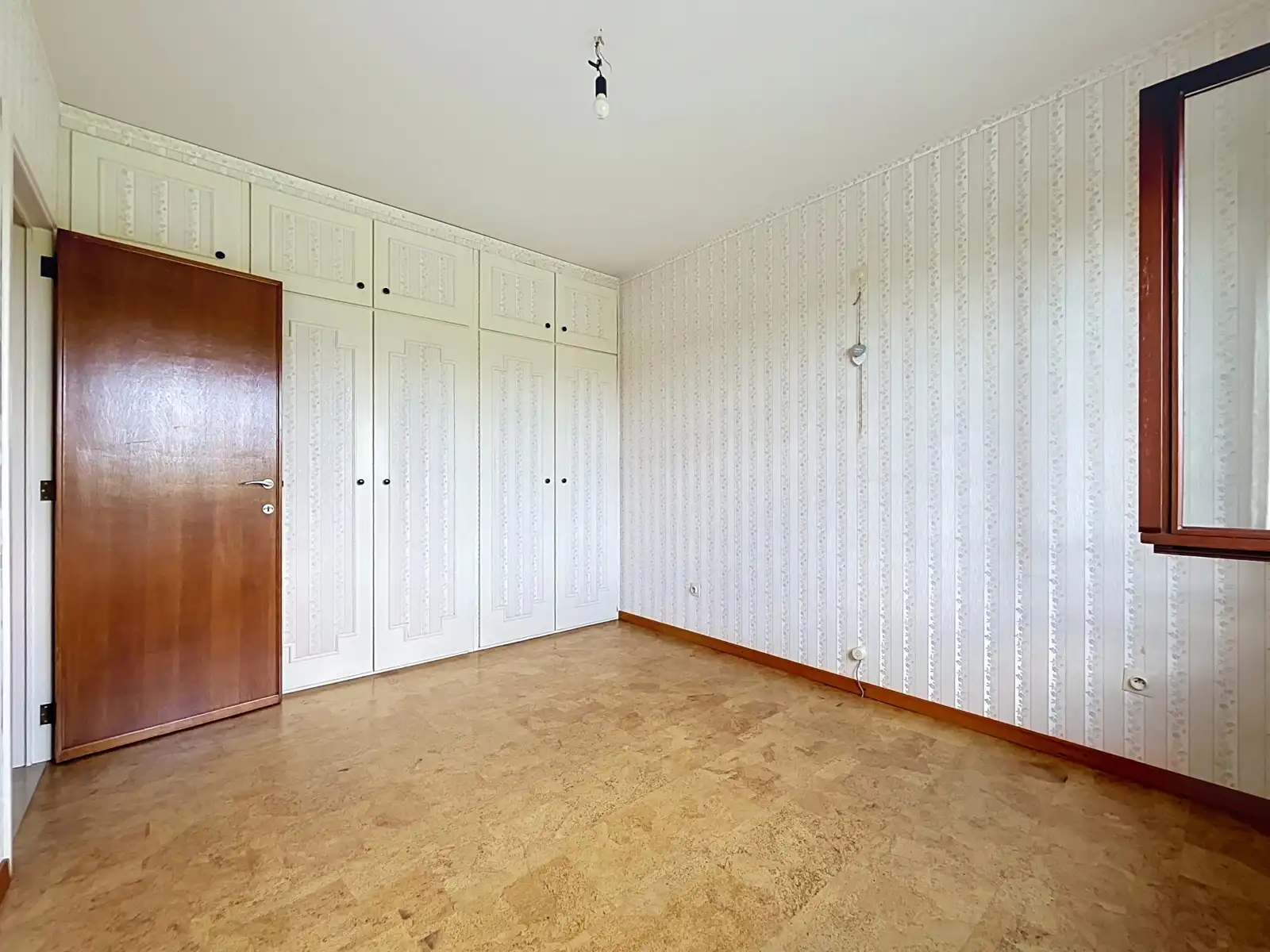 Woning met 2 slpks en tuin foto 9