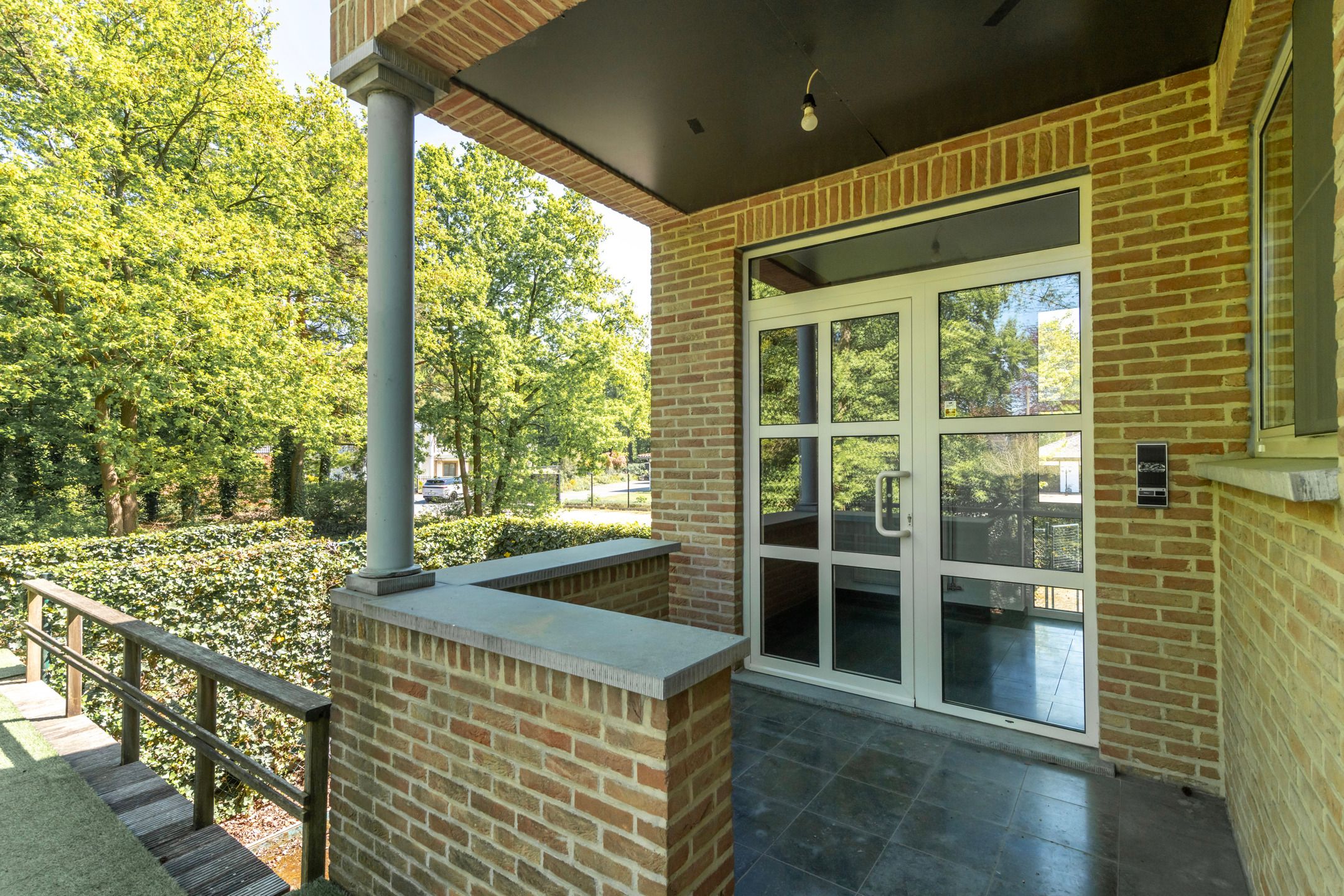 Kantoor- of praktijkruimte met woning op toplocatie foto 14