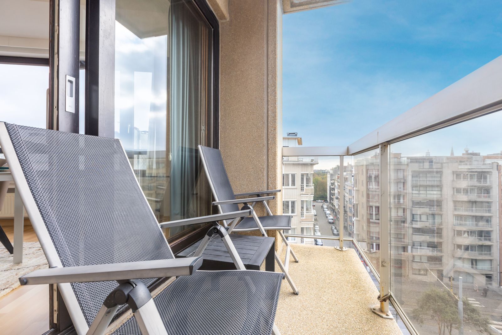 Royaal appartement 137m2 met 2 slpk, terras en lateraal zeezicht in top residentie foto 5