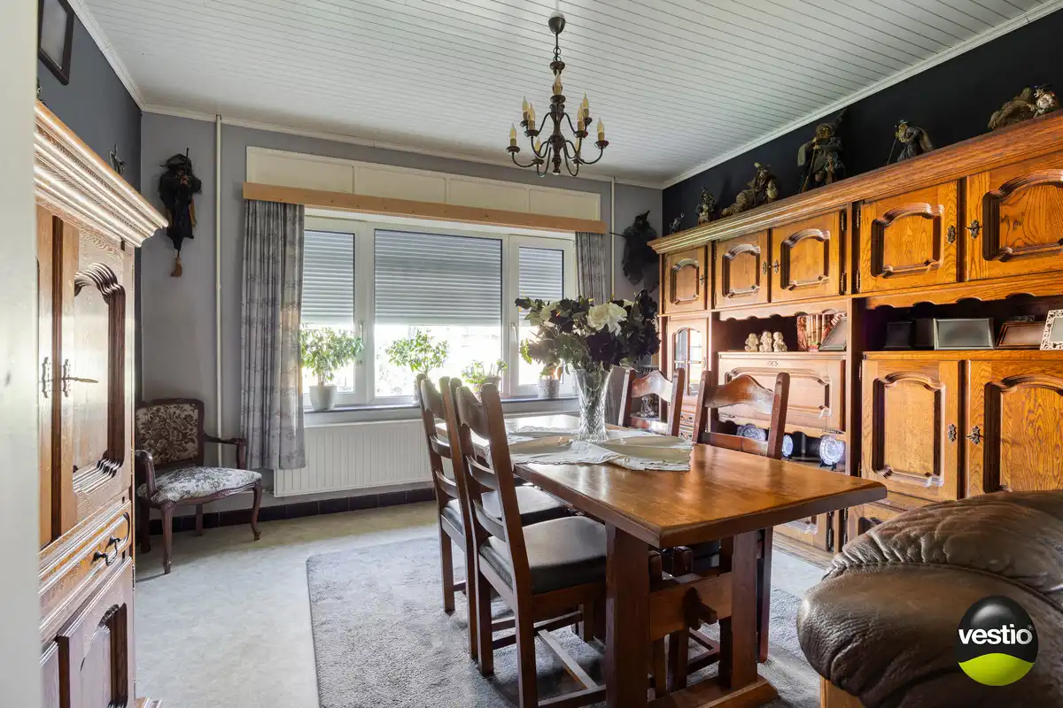 OP TE FRISSEN VRIJSTAANDE WONING OP 9A74CA TE EIGENBILZEN. foto 8