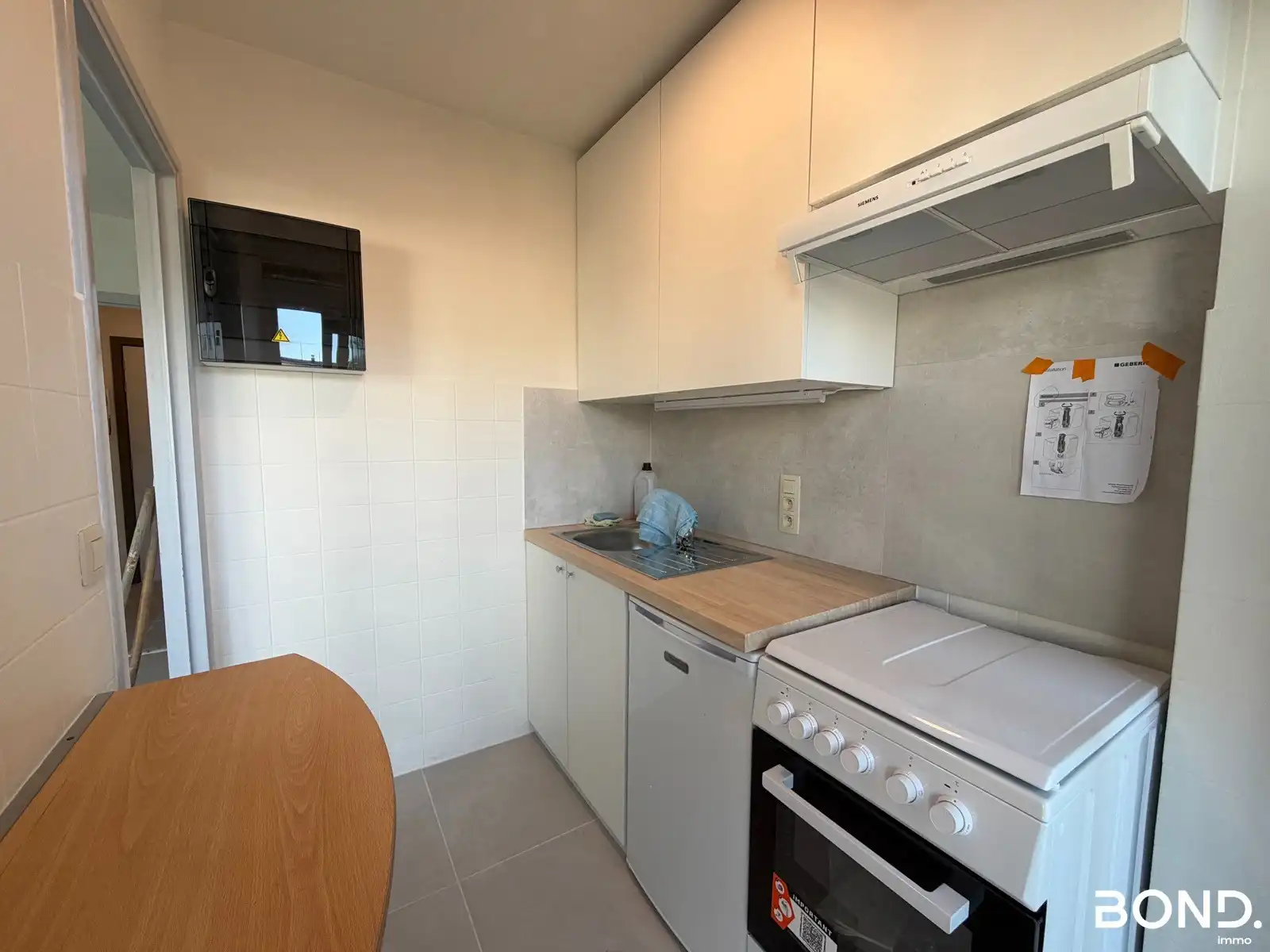 Gerenoveerde studio met terras te huur in hartje Leuven foto 7