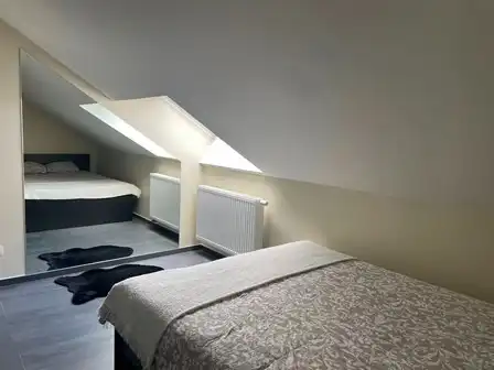 Uniek handelspand en duplex-appartement met terras foto 11