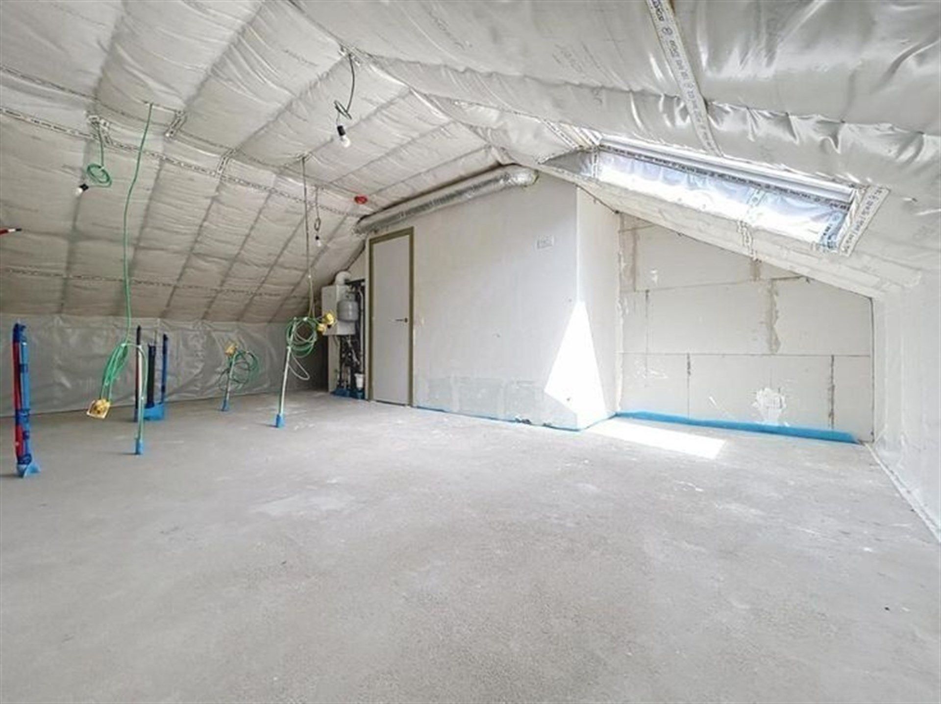 Uniek gelegen nieuwbouwwoning midden in het groen foto 16