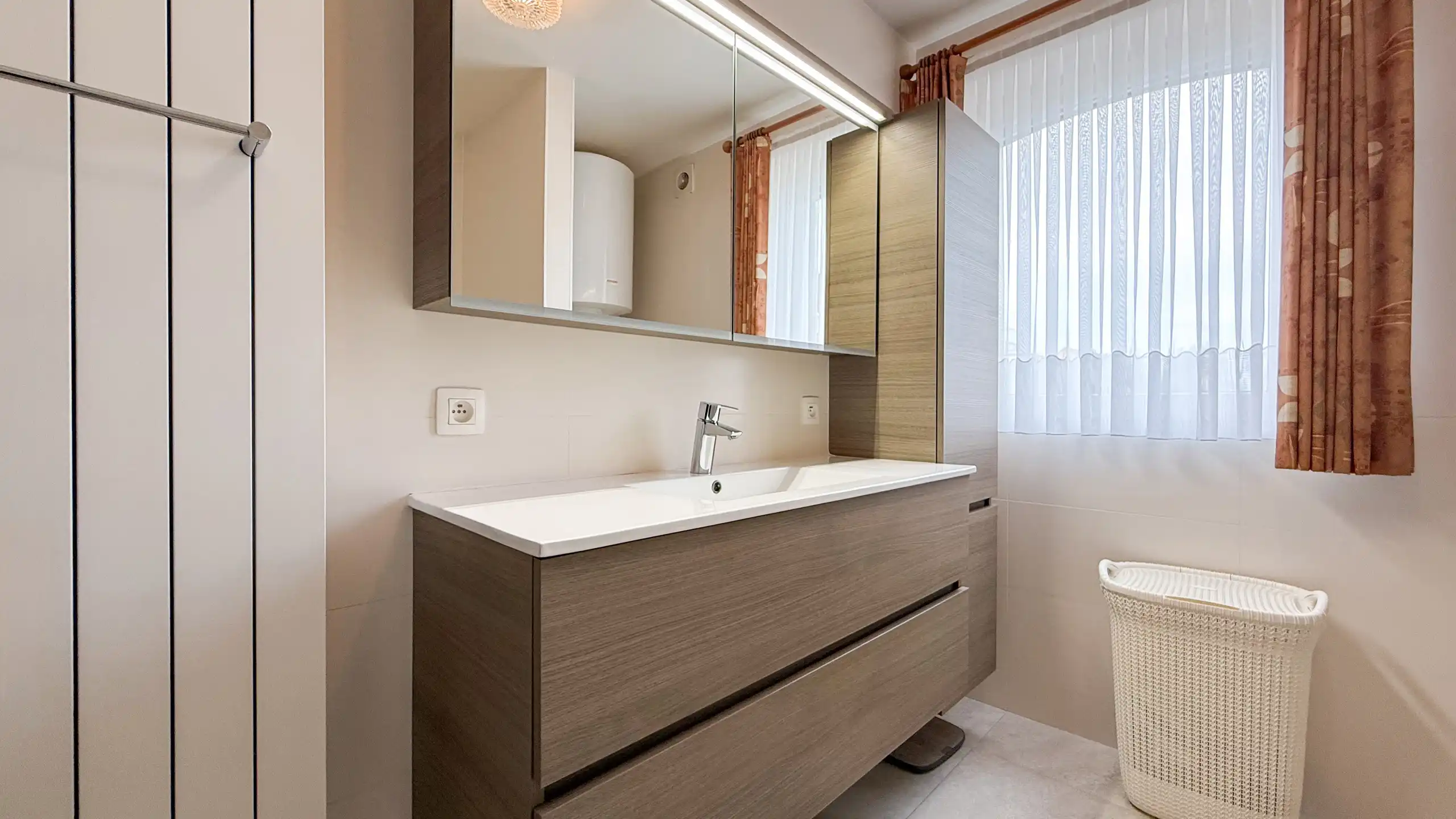 Charmante halfopen woning in rustige woonwijk te Eversel! foto 23