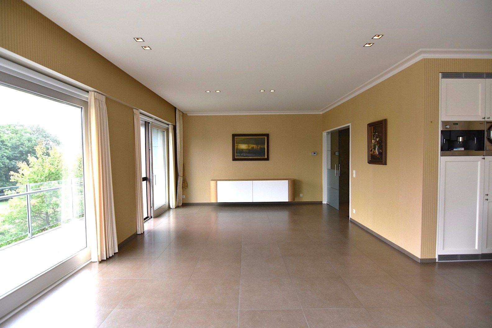 Luxe hoekappartement aan stadspark foto 9