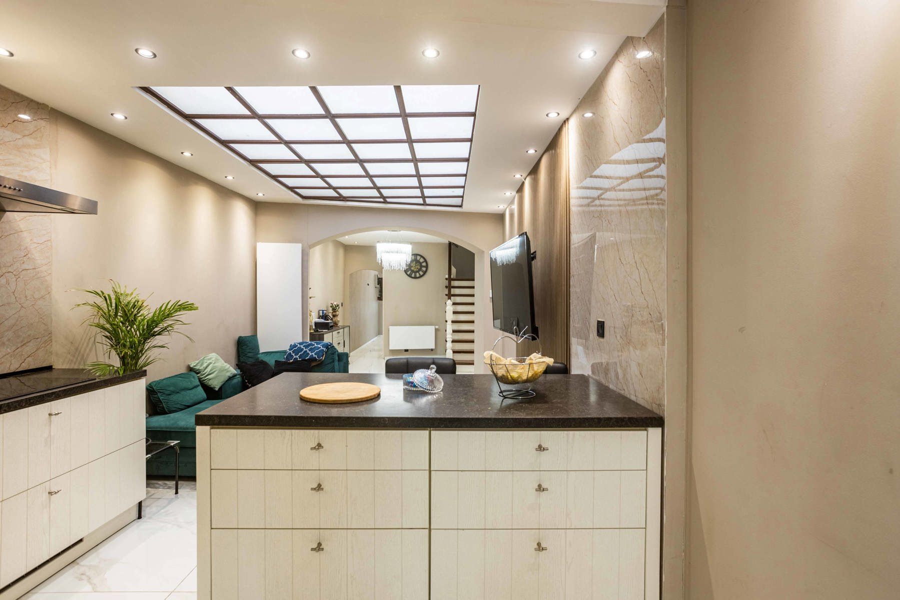 Gerenoveerde stadswoning met tuin en 3 SLP foto 6