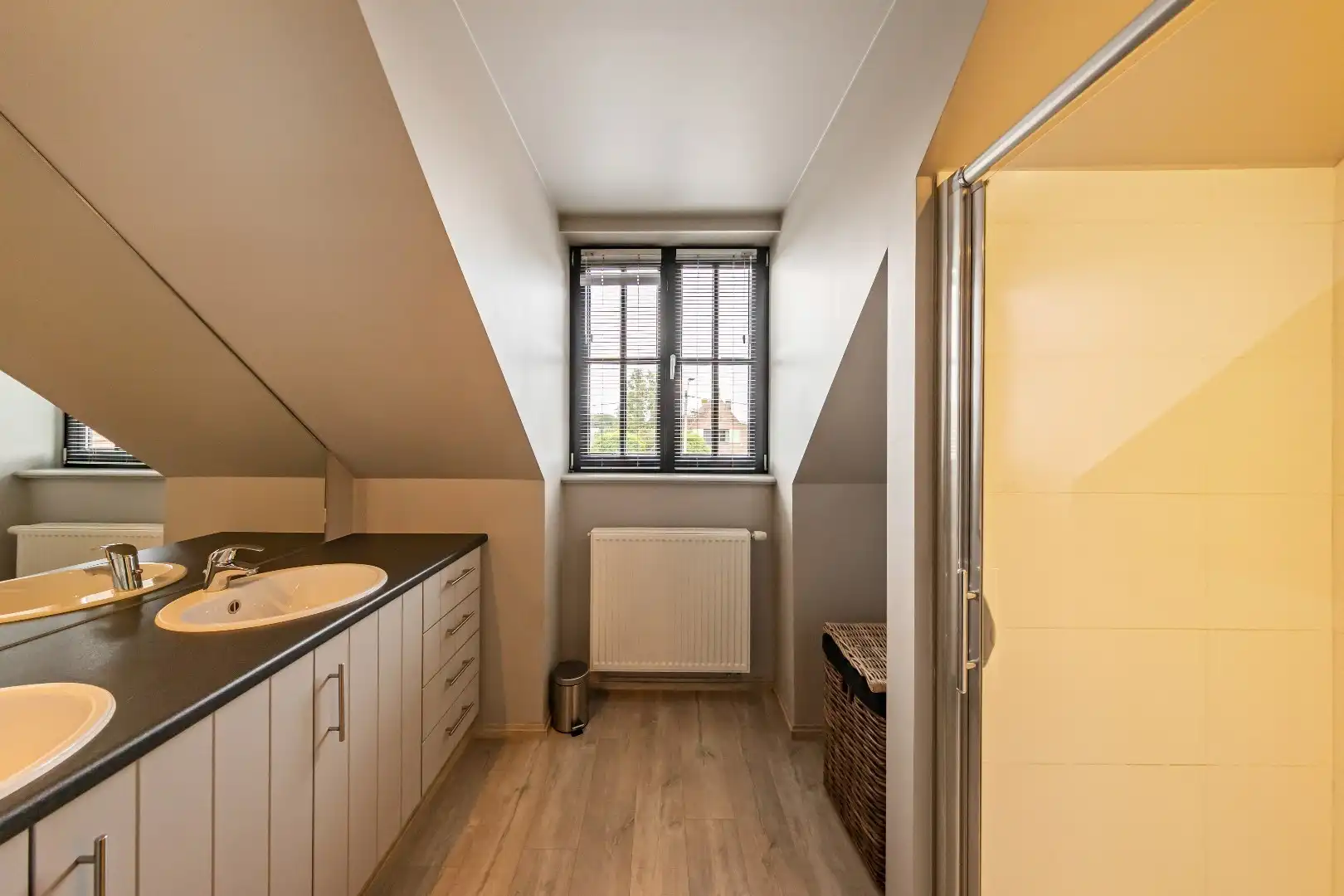 Prachtige landelijke villa met gezinstuin op 4.583m² foto 21