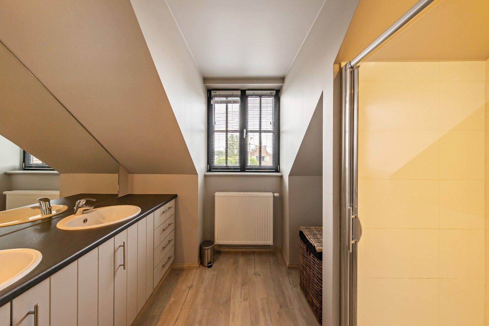 Prachtige landelijke villa met gezinstuin op 4.583m² foto 21