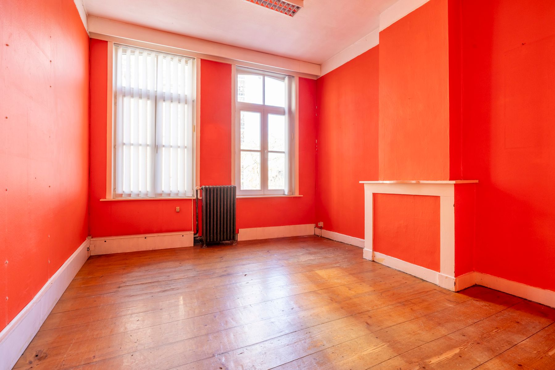 Te renoveren herenwoning met 5 tot 7 slpk en groot magazijn foto 13