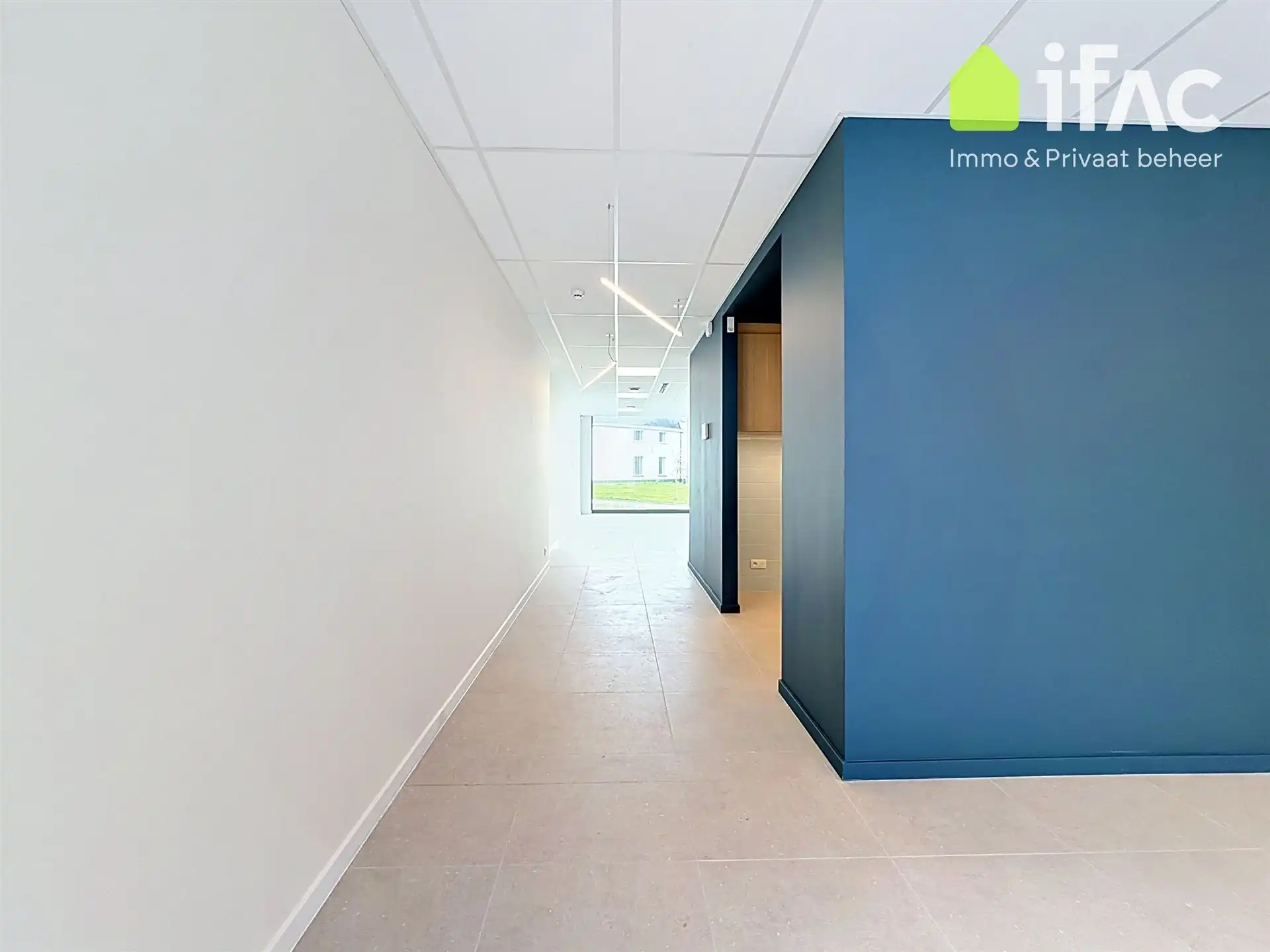 Handelsruimte op uitstekende locatie foto 12