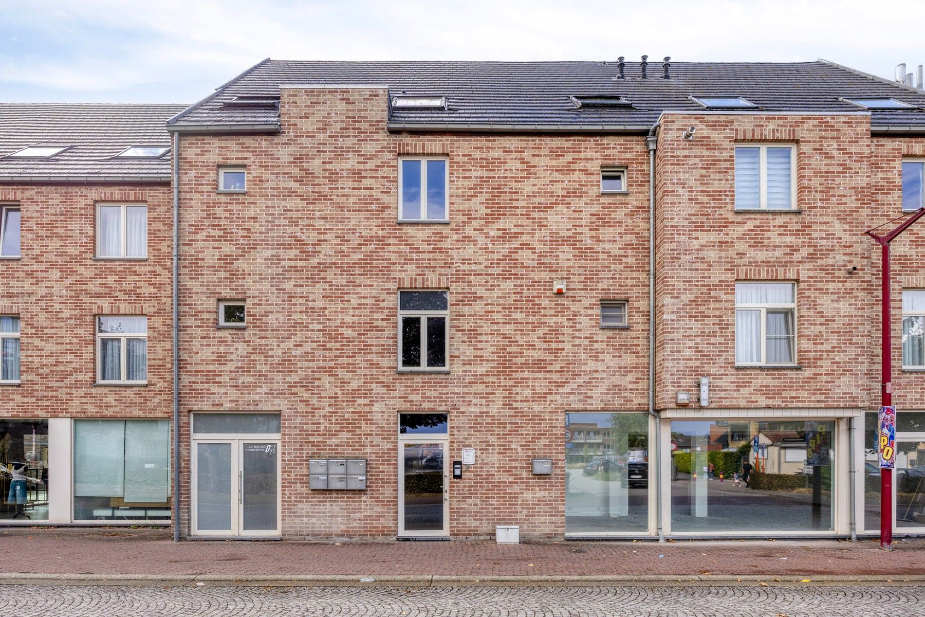 Centrum Steenokkerzeel, ruim appartement met groot terras, kelder en autostaanplaats. foto 3