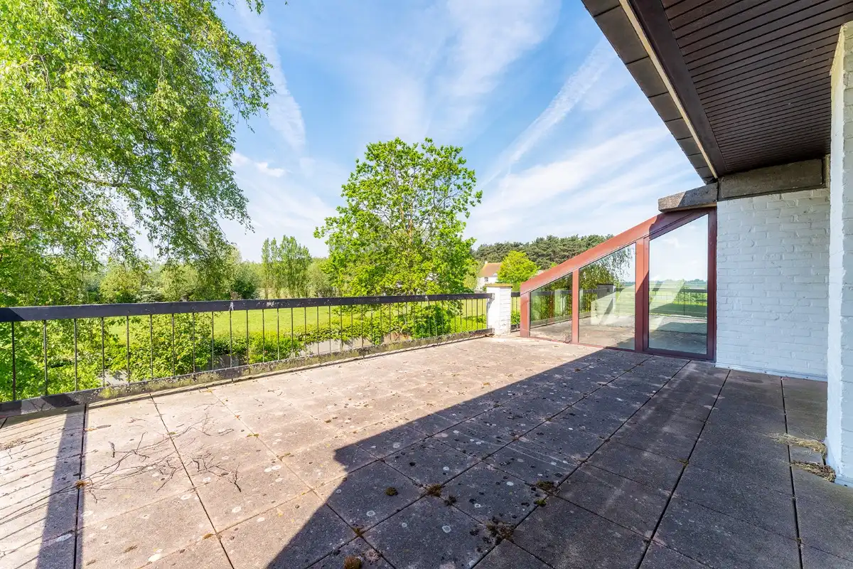 Ruime villa met 4 slaapkamers nabij het centrum foto 3