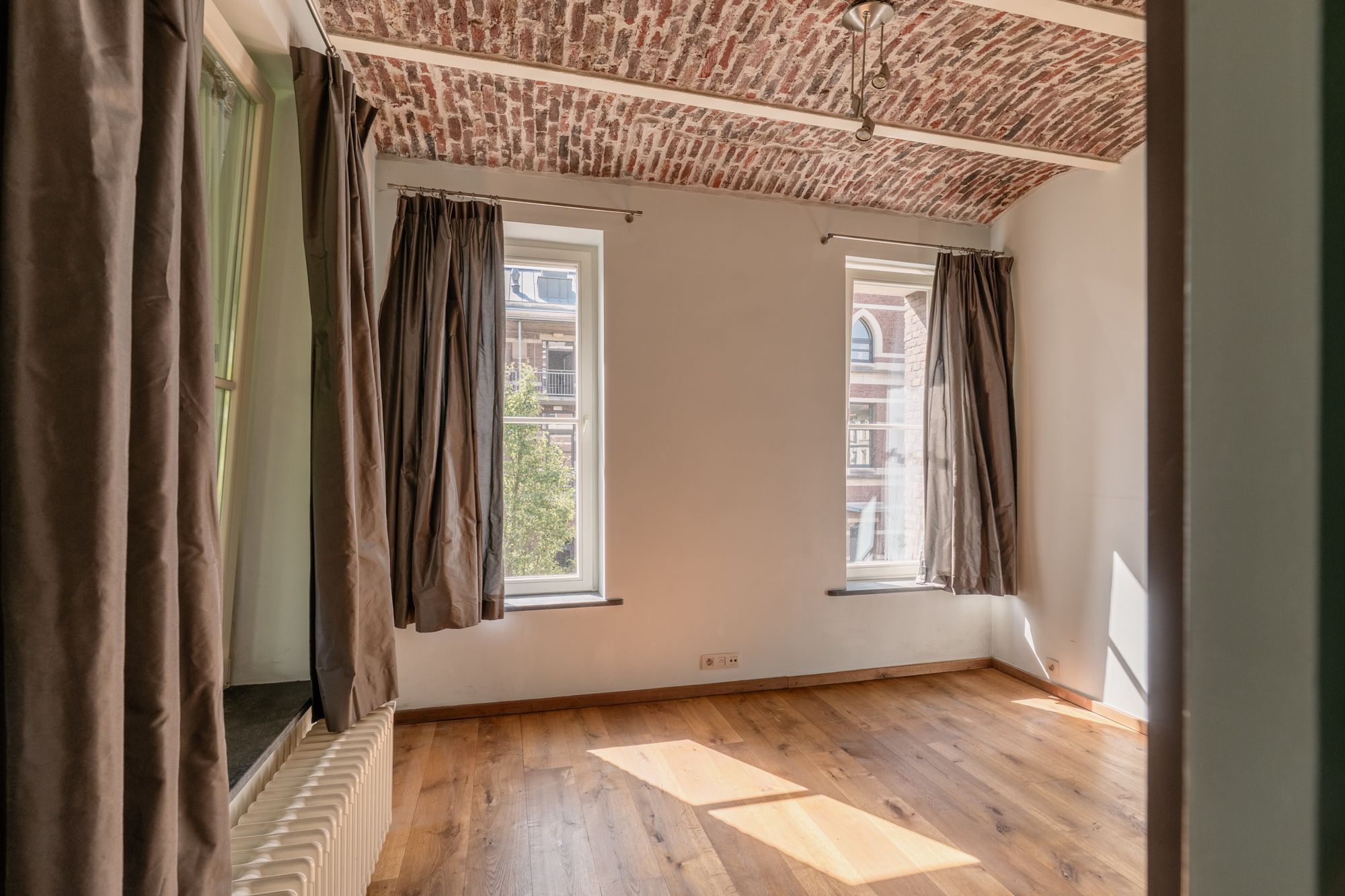 Wordt ‘King of The Castle’ in dit appartement met balzaal, terras van 15 m² en ondergrondse autostaanplaats foto 16