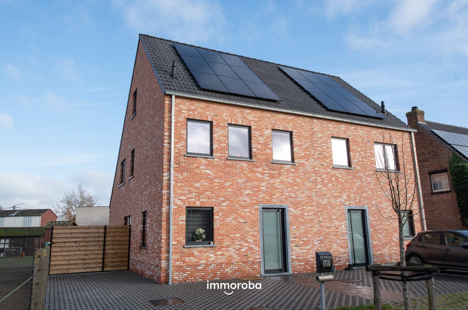 Prachtige NIEUWBOUW woning met 3 slaapkamers op topligging te huur te Zulte! foto {{pictureIndex}}