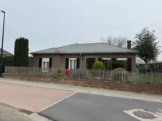 Bungalow foto {{pictureIndex}}