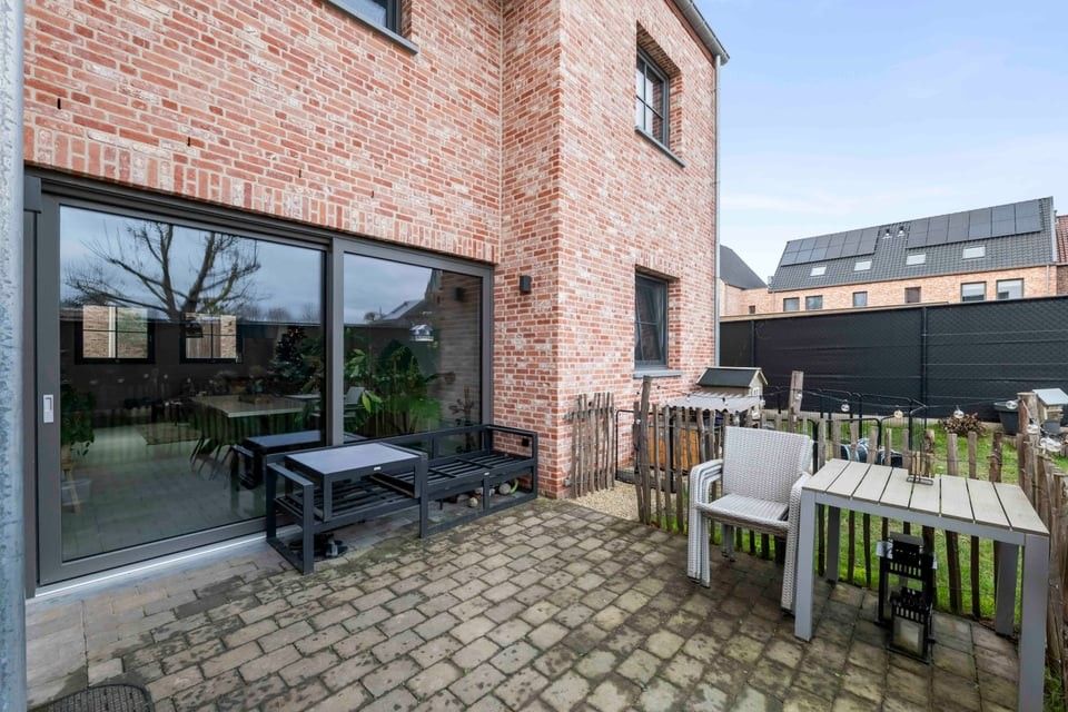 PRACHTIG NIEUWBOUWAPPARTEMENT MET 2 SLKS EN EEN STAANPLAATS IN HET LANDELIJKE HEERS foto 25