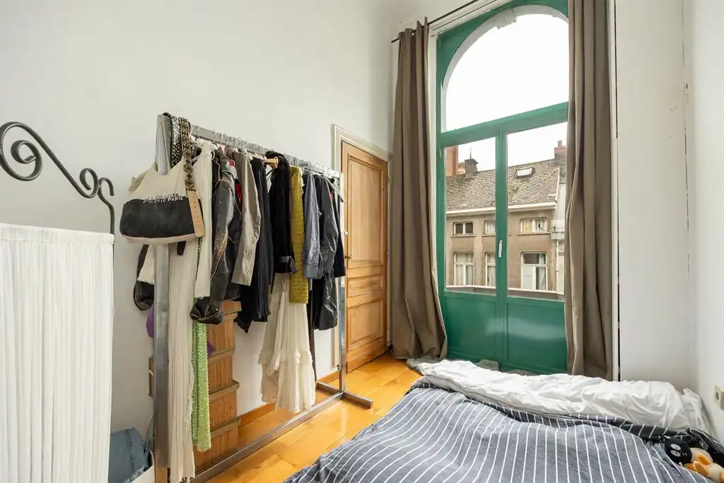 Uitzonderlijk ruime, statige herenwoning foto 16