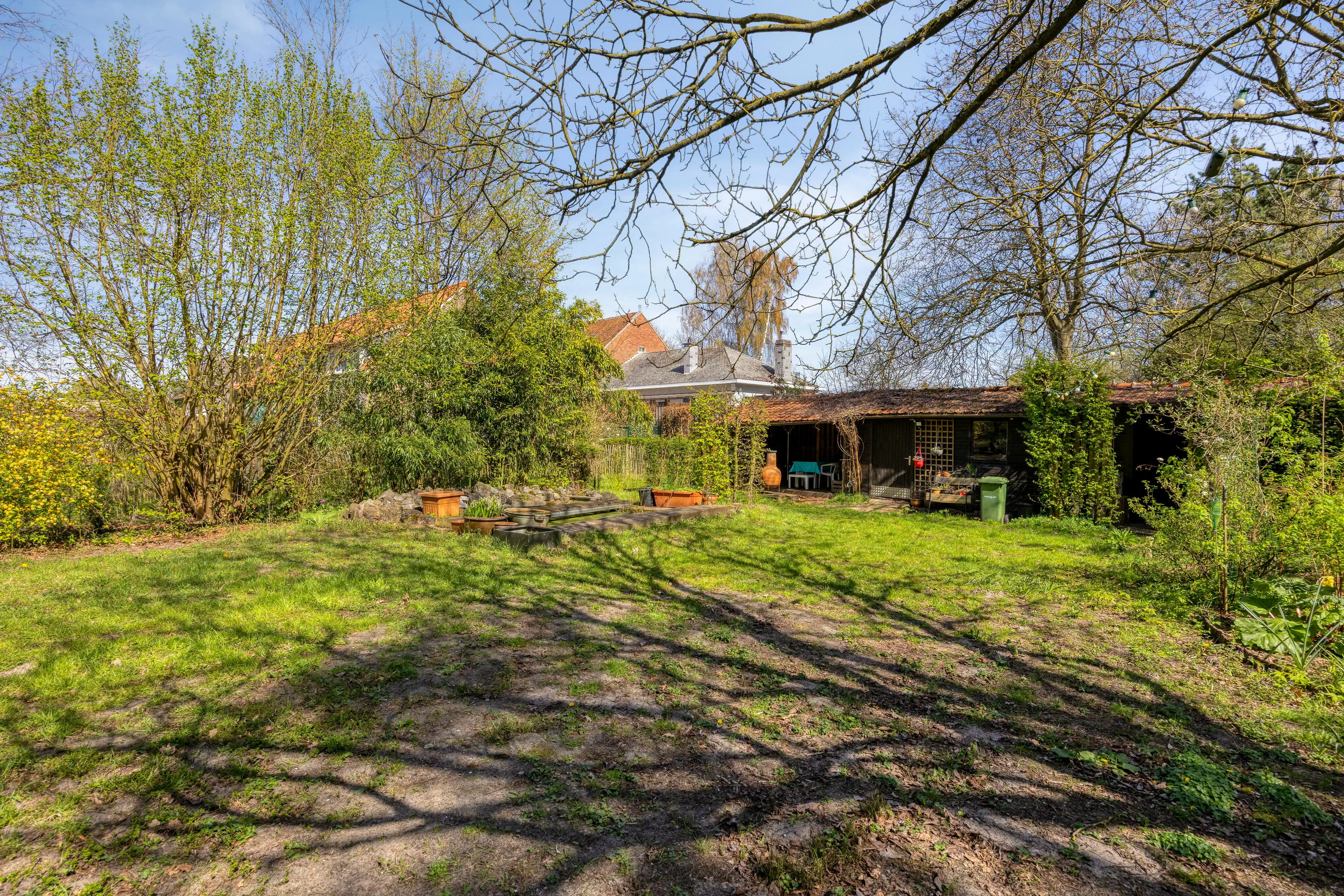 Instapklare gezinswoning met 5 slaapkamers en ruime tuin foto 25